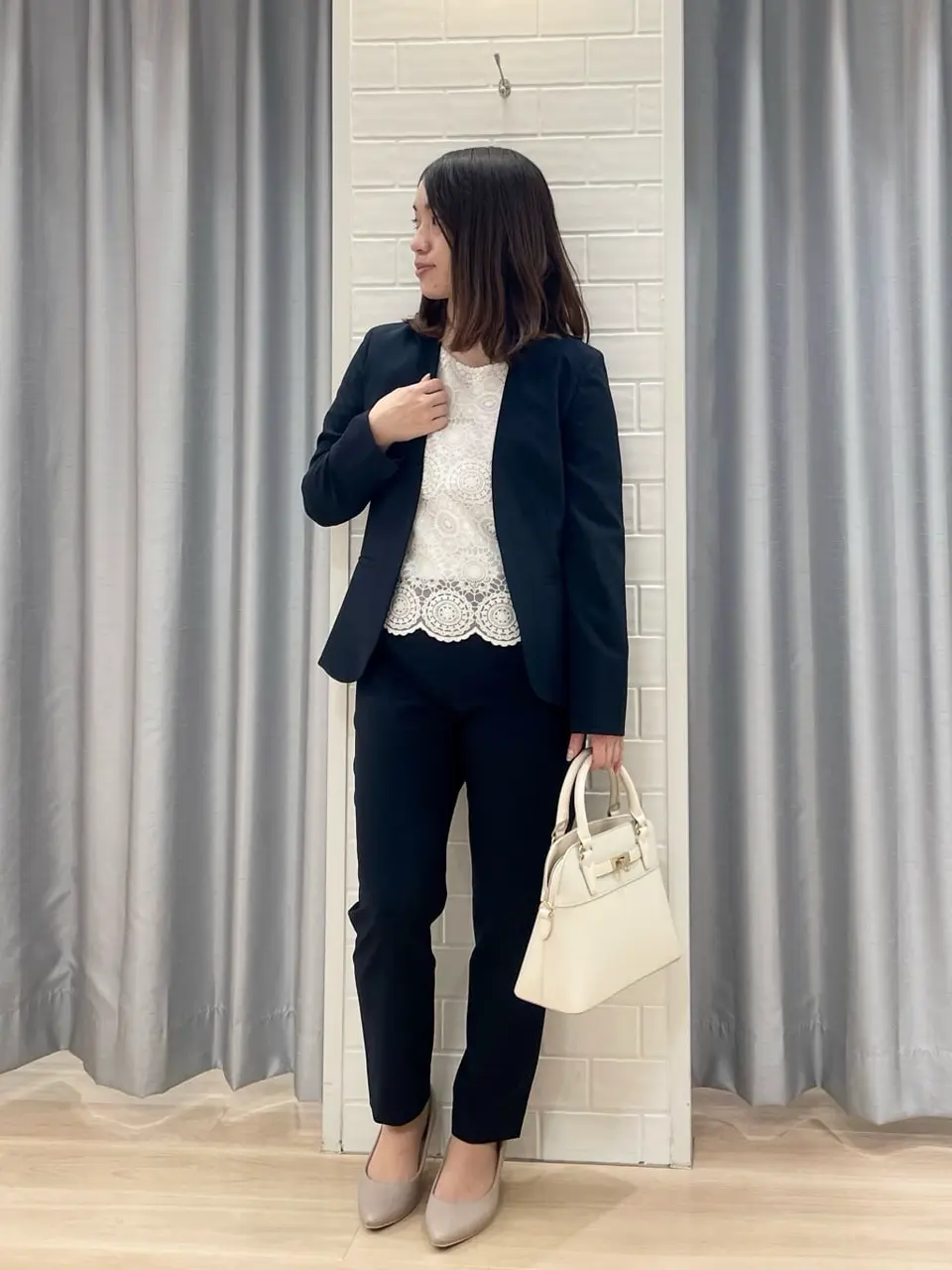 ANY SIS 丸岡 コーディネート画像