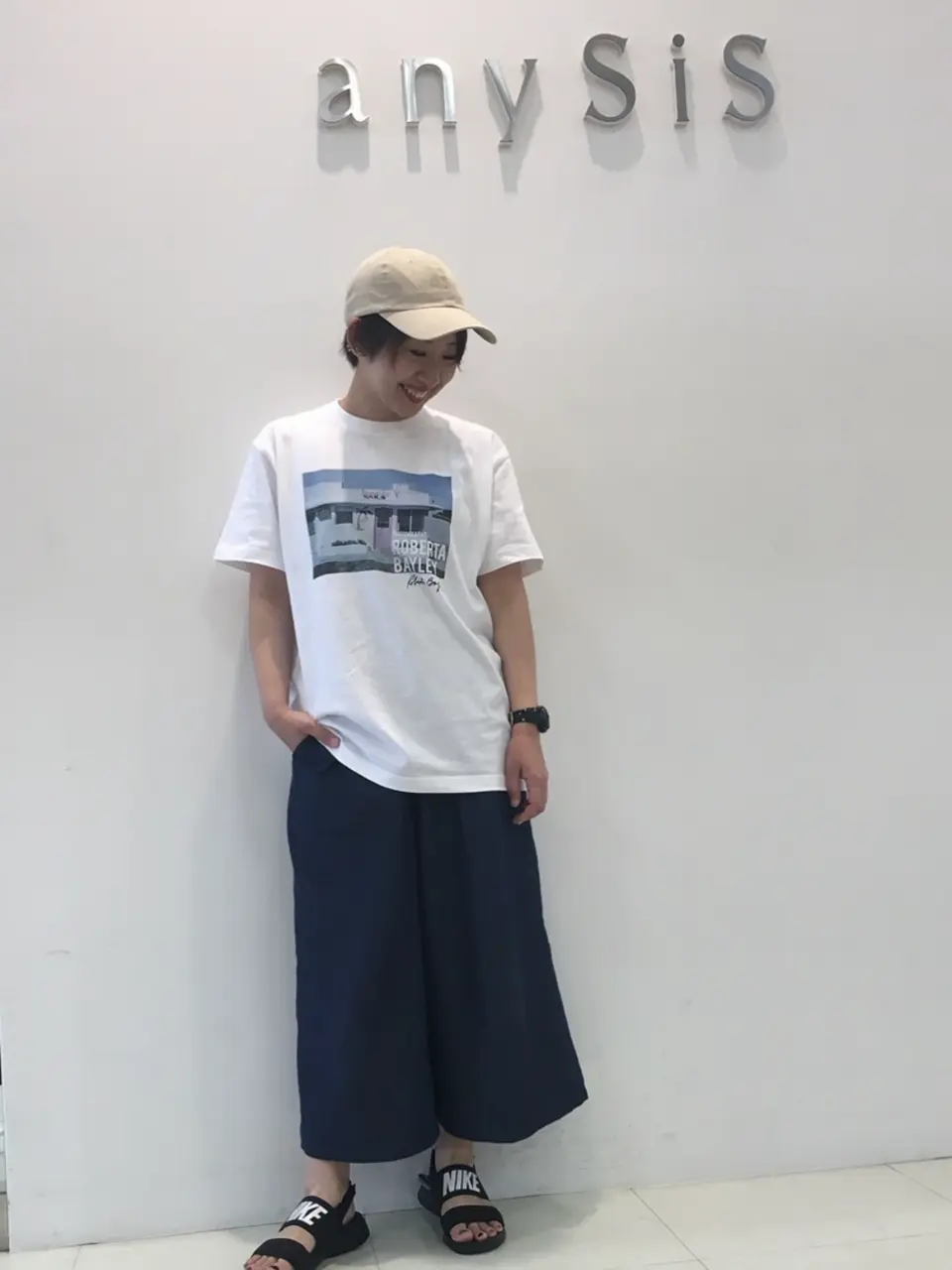 ANY SIS スタッフ コーディネート画像