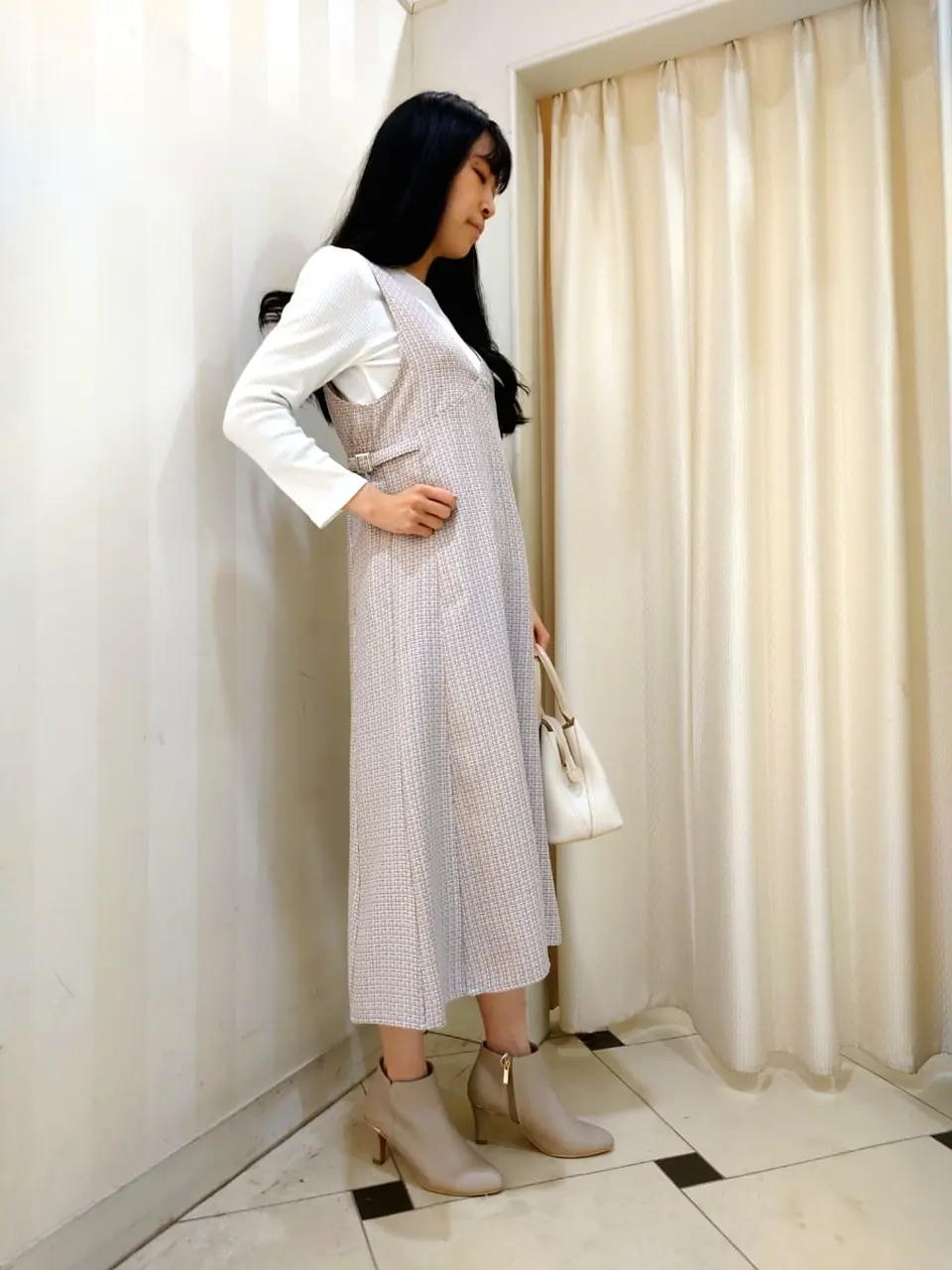 ANY SIS スタッフ コーディネート画像