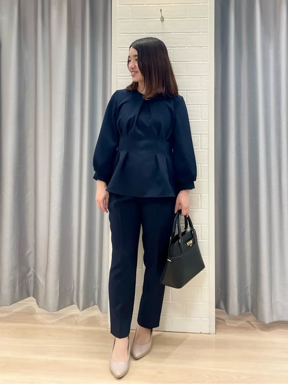 ANY SIS 丸岡 コーディネート画像