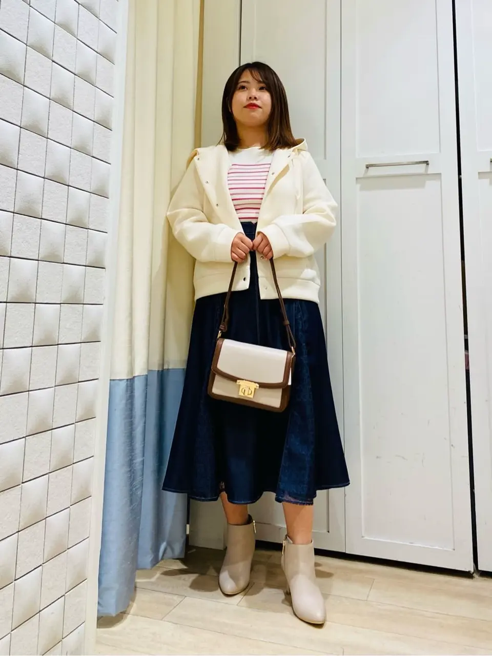 ANY SIS スタッフ コーディネート画像