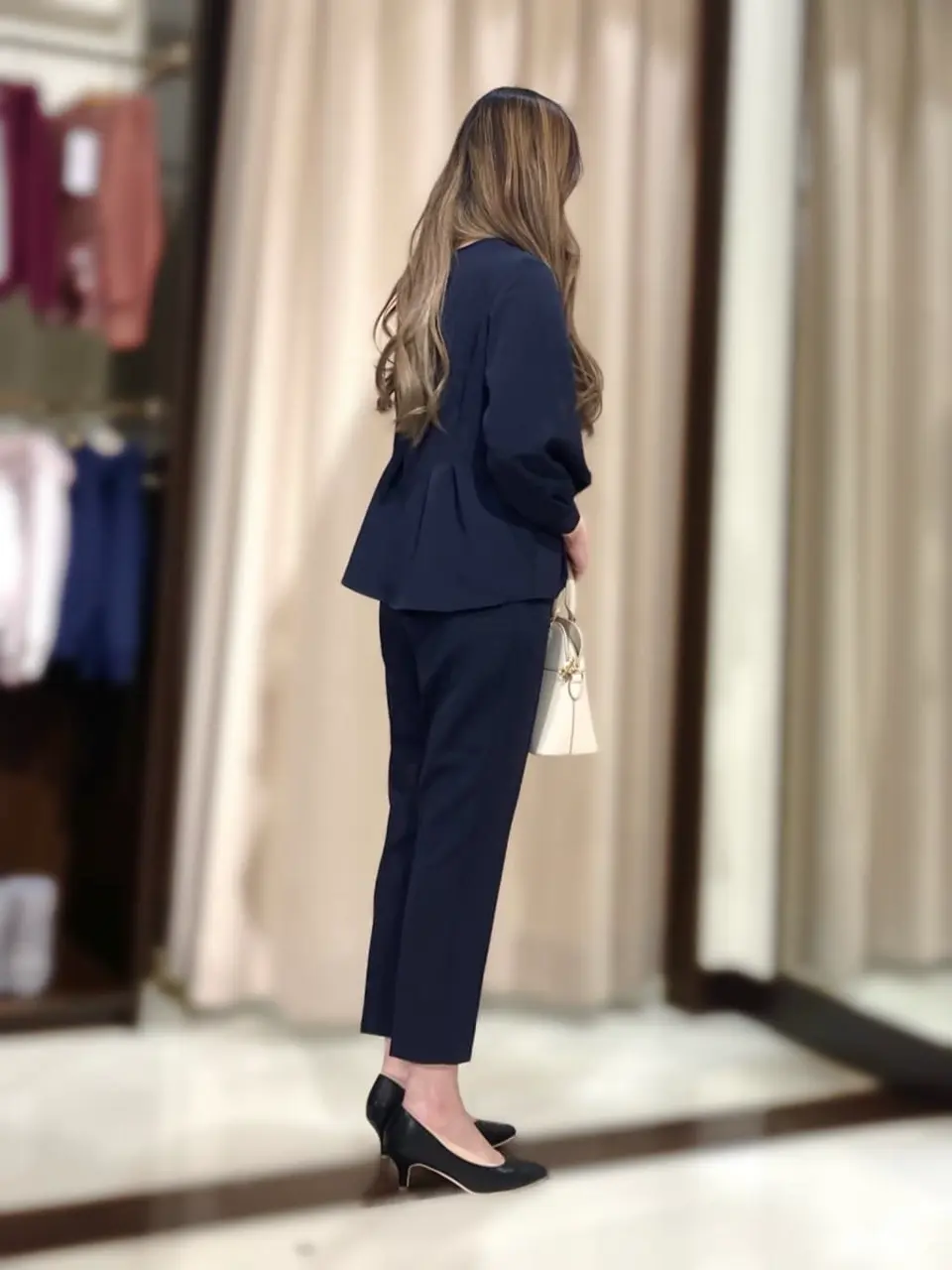 ANY SIS STAFF コーディネート画像