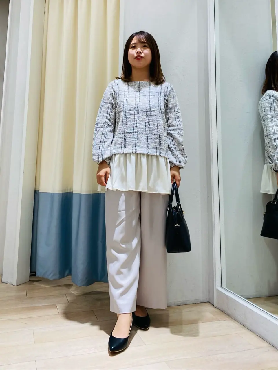 ANY SIS スタッフ コーディネート画像