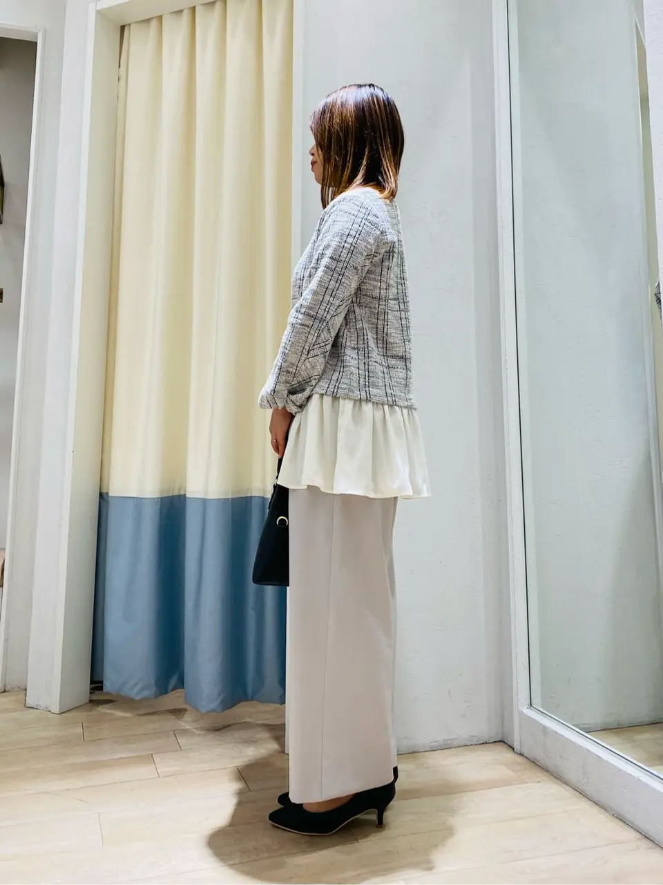 ANY SIS スタッフ コーディネート画像