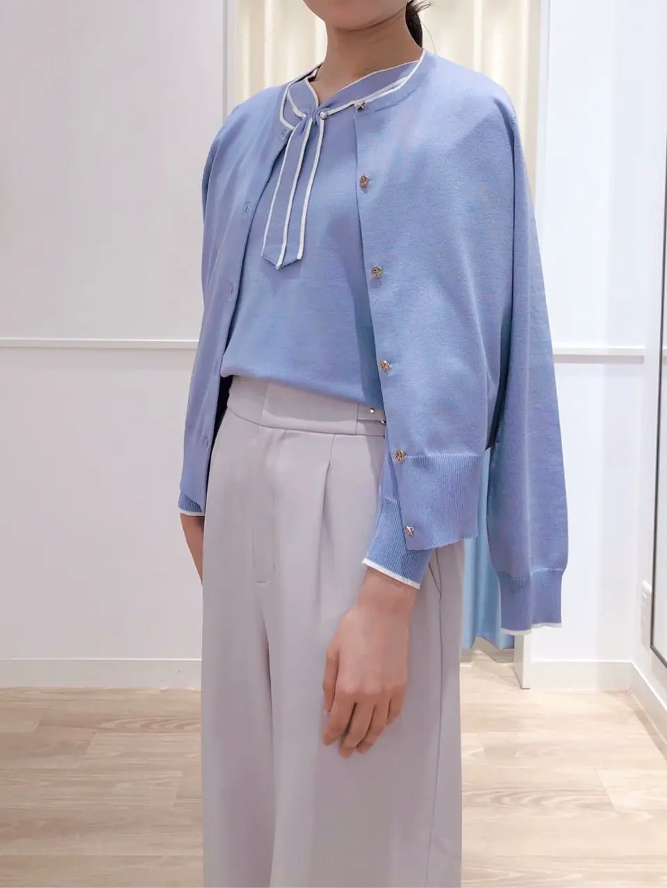 ANY SIS スタッフ コーディネート画像