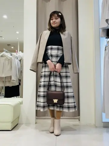 ANY SIS 川根　彩 コーディネート画像