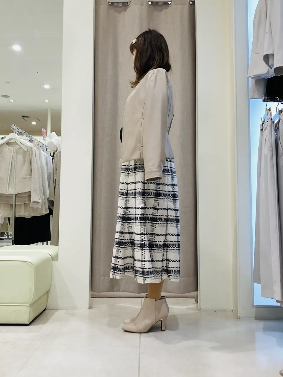 ANY SIS 川根　彩 コーディネート画像