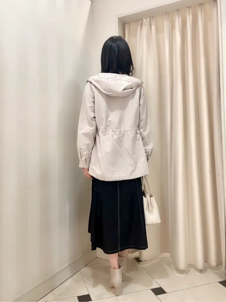 ANY SIS 金井 コーディネート画像