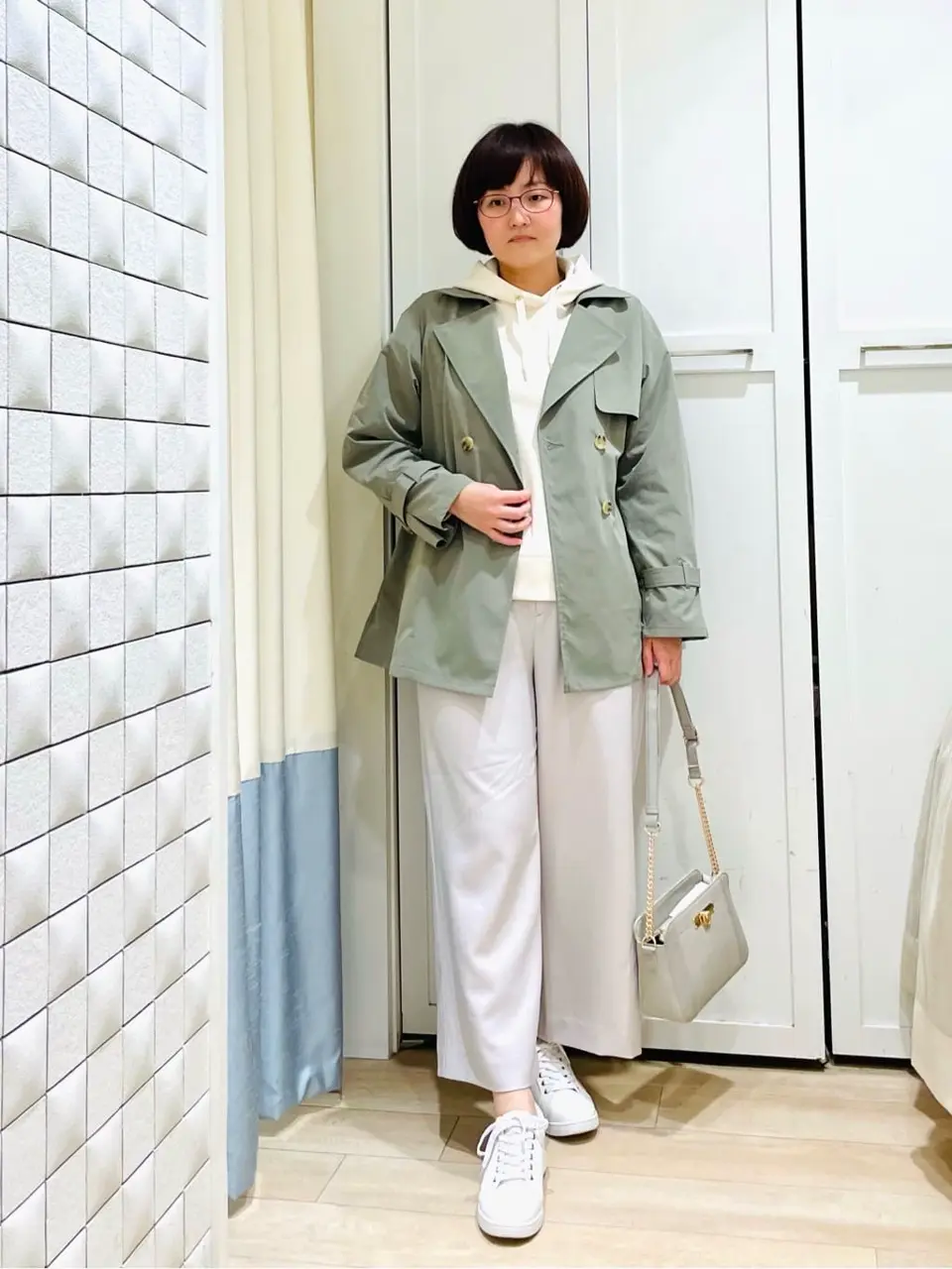 ANY SIS スタッフ コーディネート画像