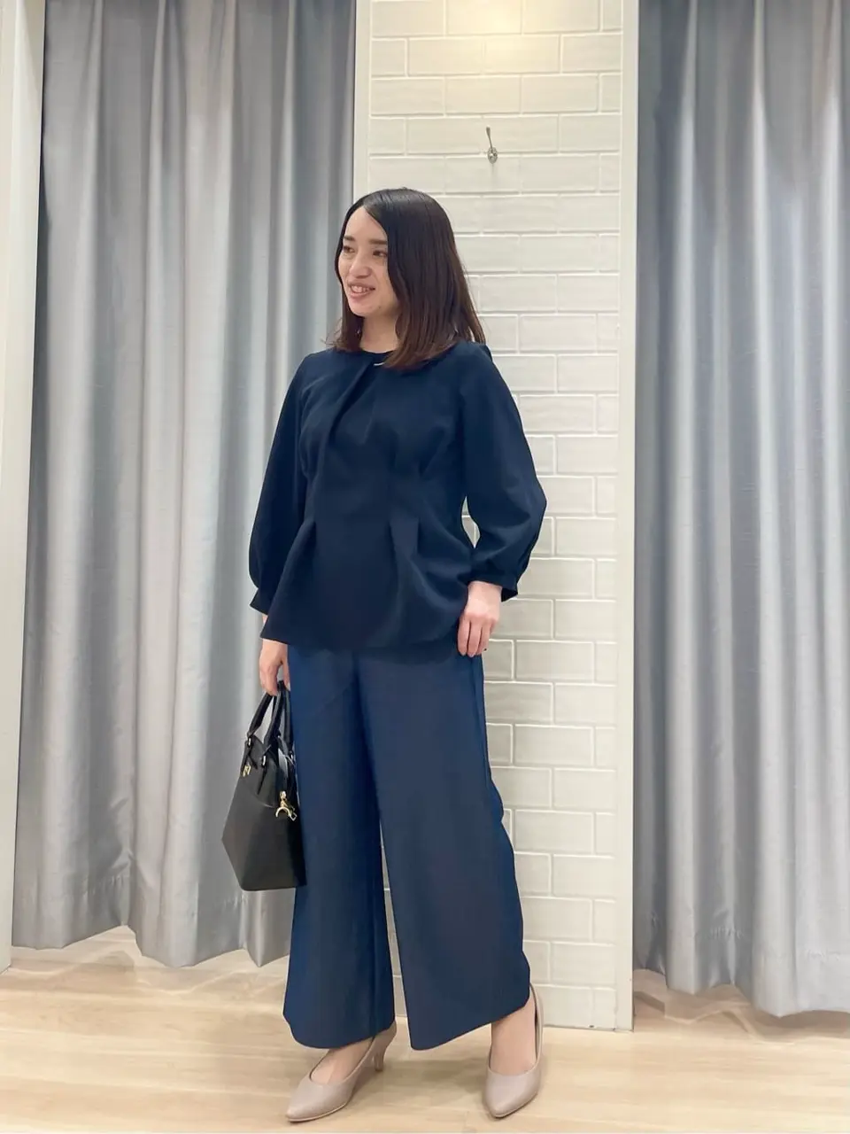 ANY SIS 丸岡 コーディネート画像