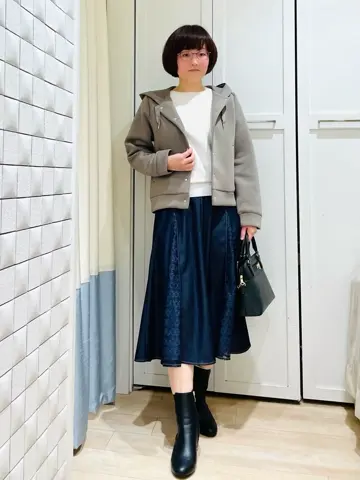 ANY SIS スタッフ コーディネート画像