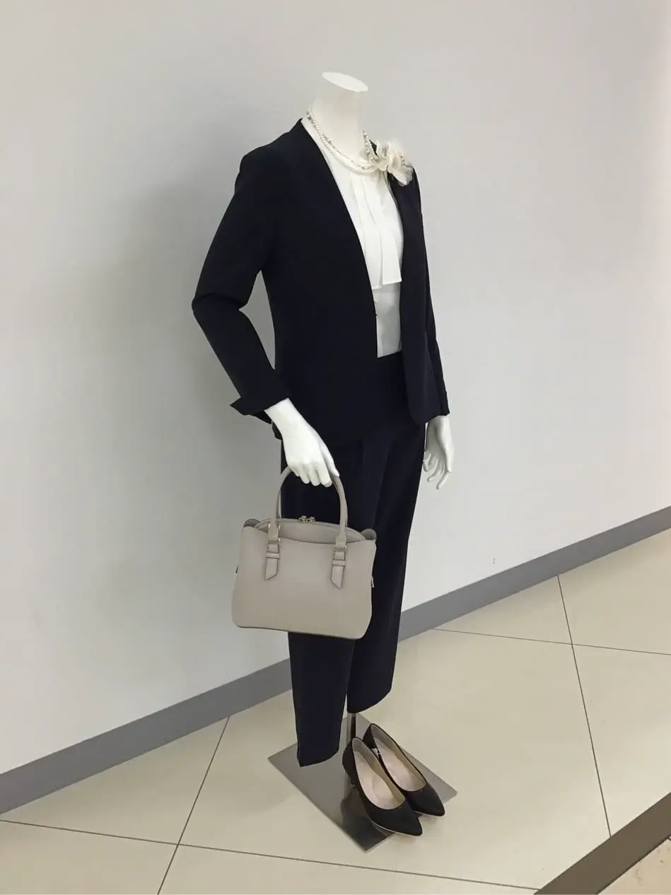 ANY SIS 橋本 コーディネート画像