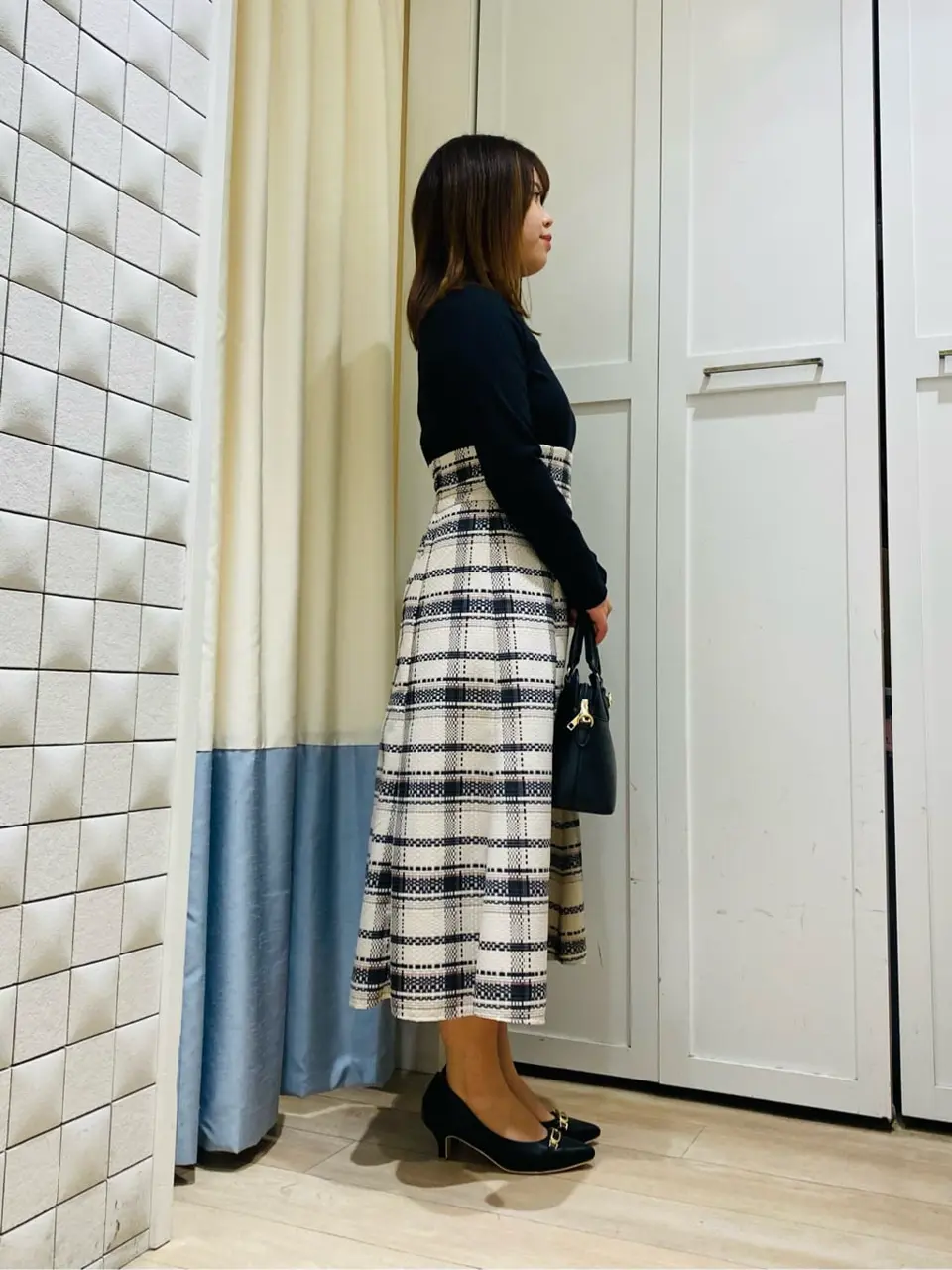 ANY SIS スタッフ コーディネート画像