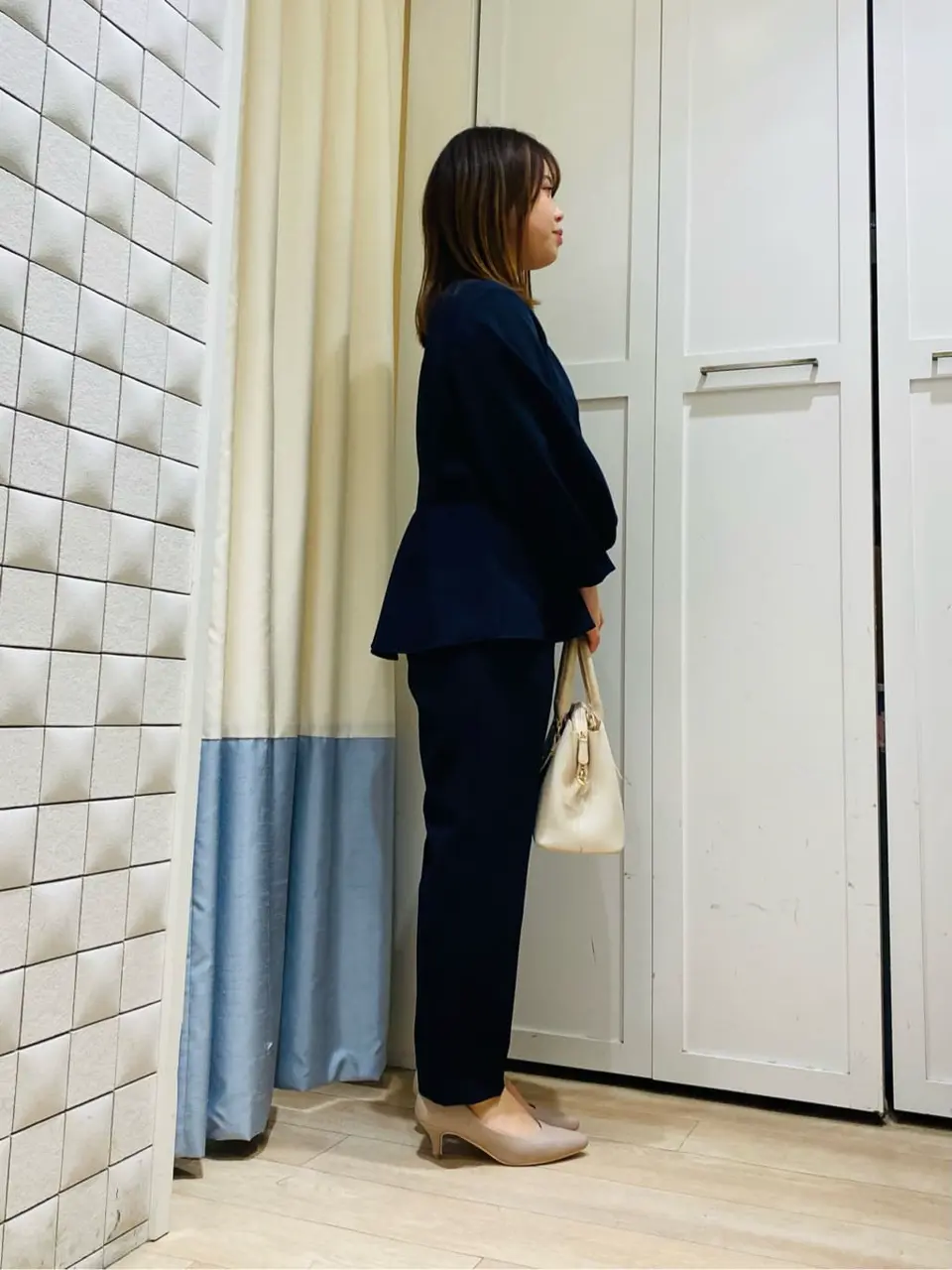 ANY SIS スタッフ コーディネート画像