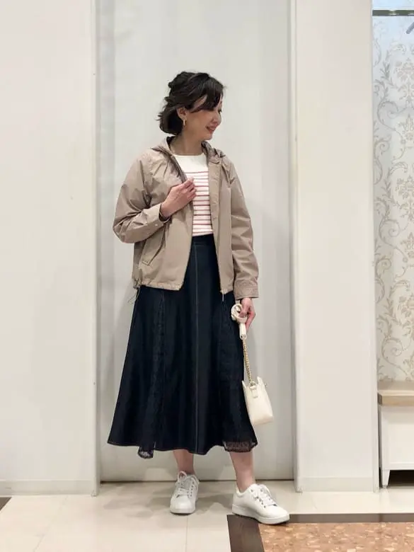 ANY SIS スタッフ コーディネート画像