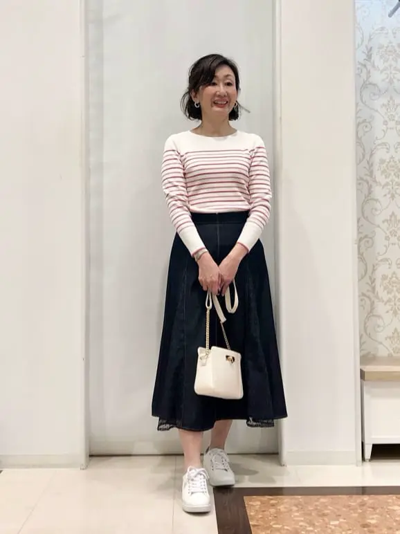 ANY SIS スタッフ コーディネート画像