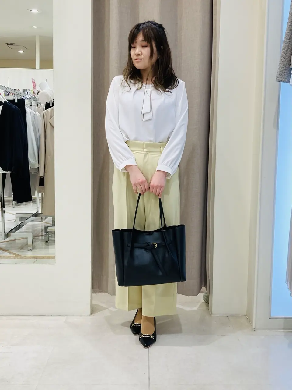 ANY SIS 川根　彩 コーディネート画像