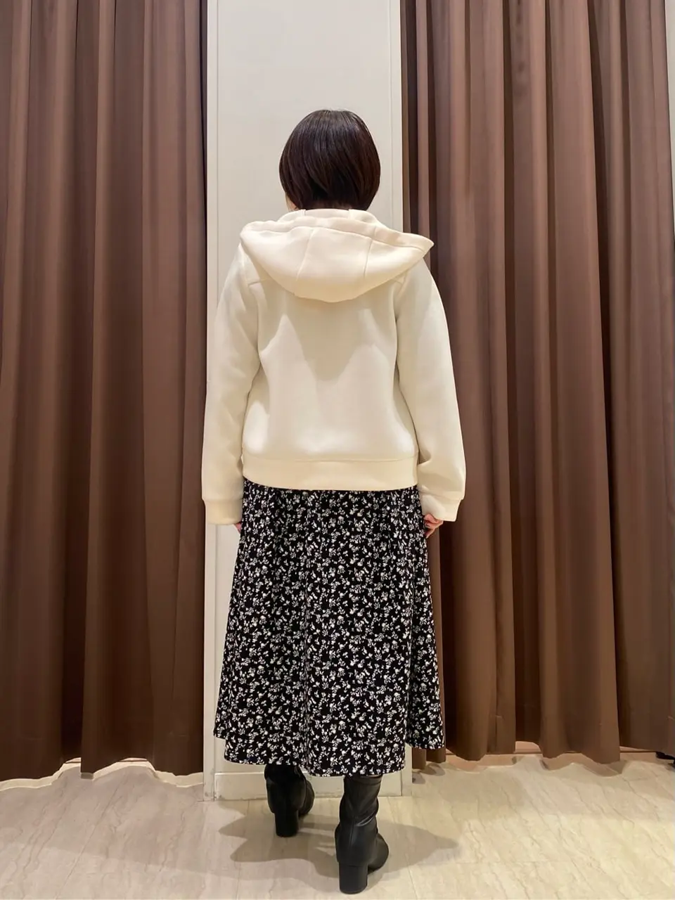 ANY SIS 岩本 コーディネート画像