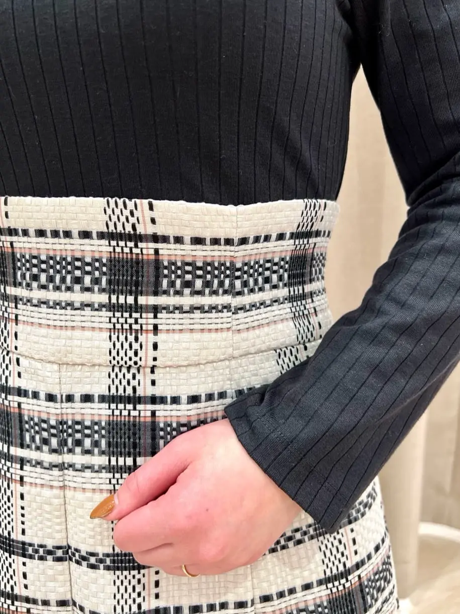 ANY SIS 瀬野 コーディネート画像