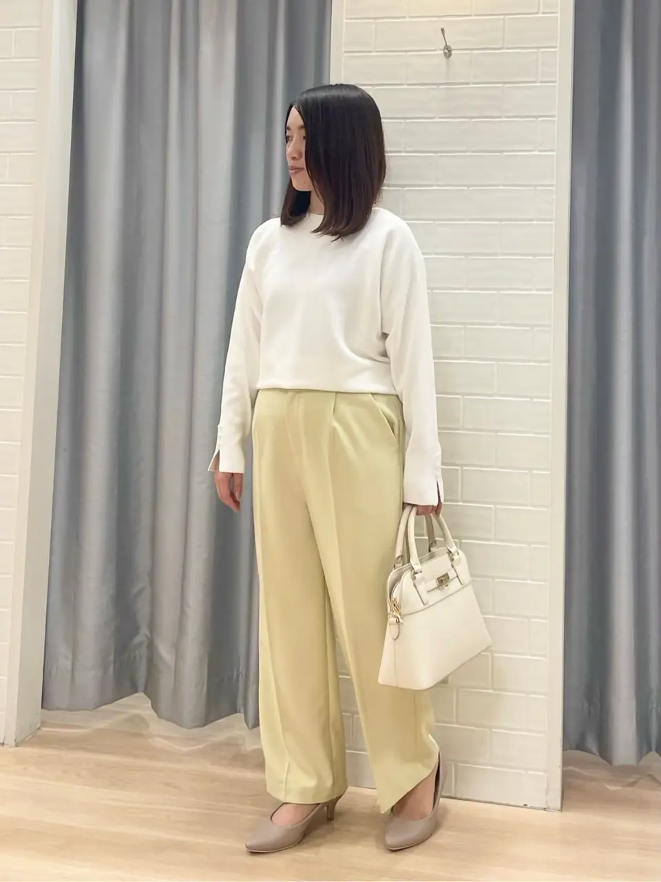 ANY SIS 丸岡 コーディネート画像