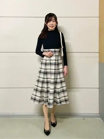 ANY SIS みぃ コーディネート画像