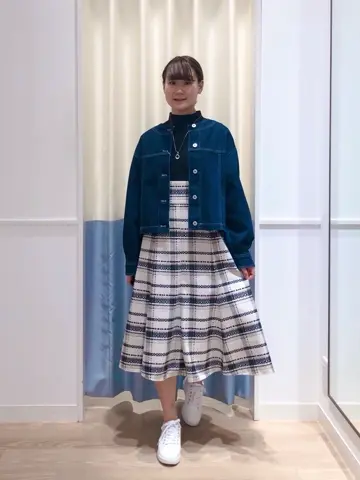 ANY SIS スタッフ コーディネート画像