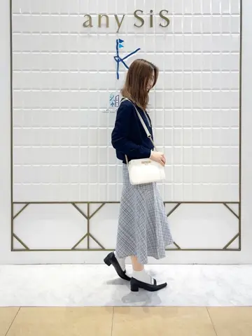 ANY SIS 上田 コーディネート画像