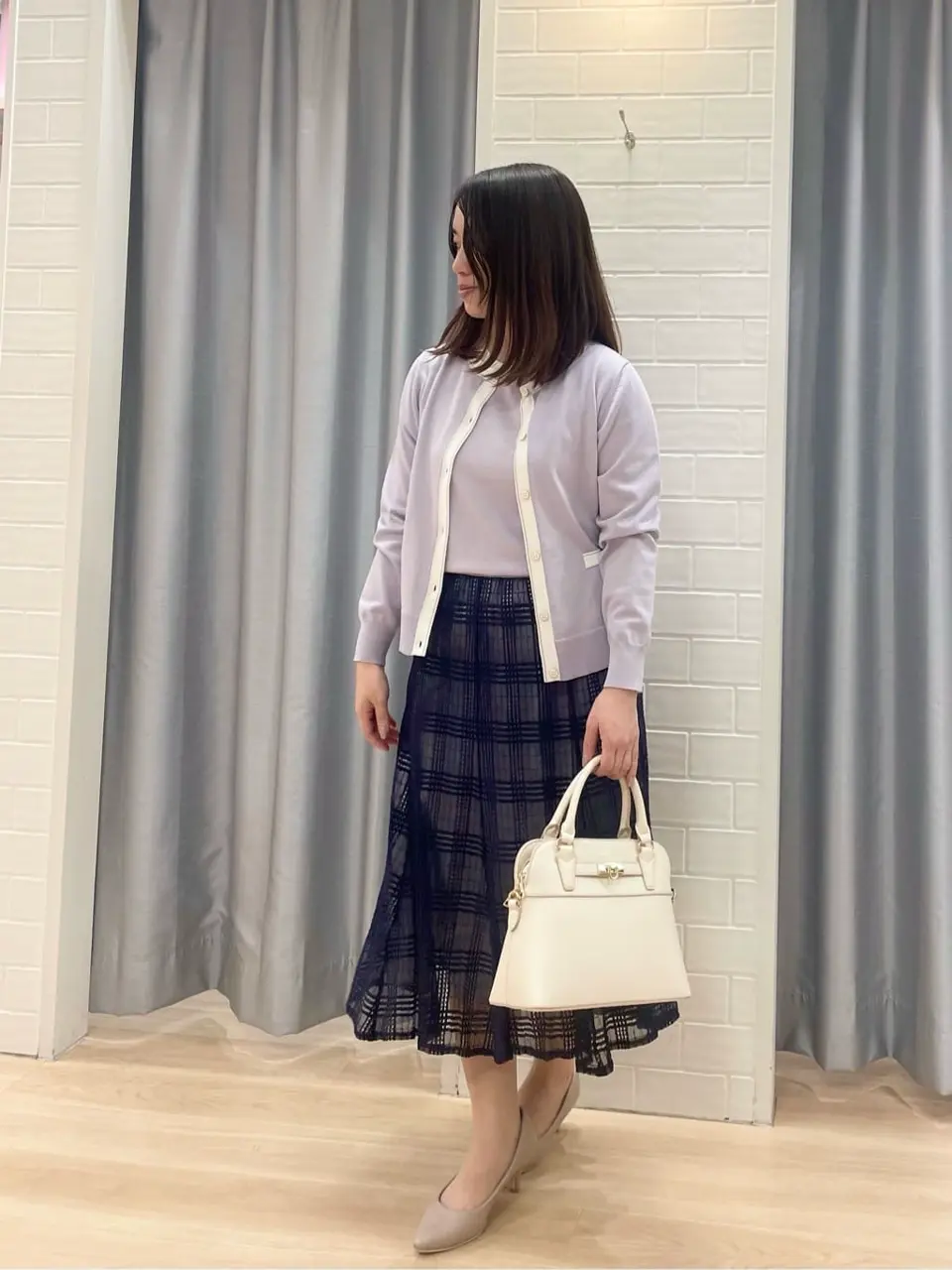 ANY SIS 丸岡 コーディネート画像