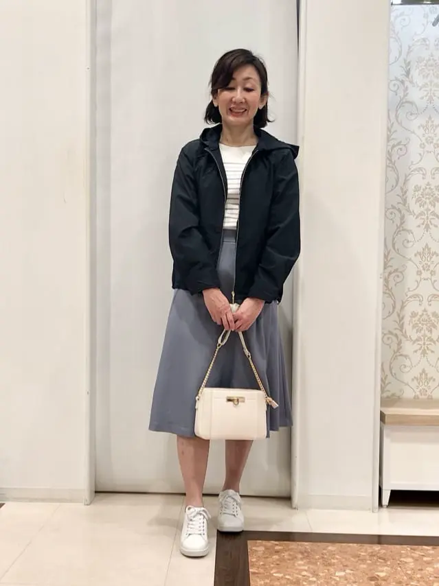 ANY SIS スタッフ コーディネート画像