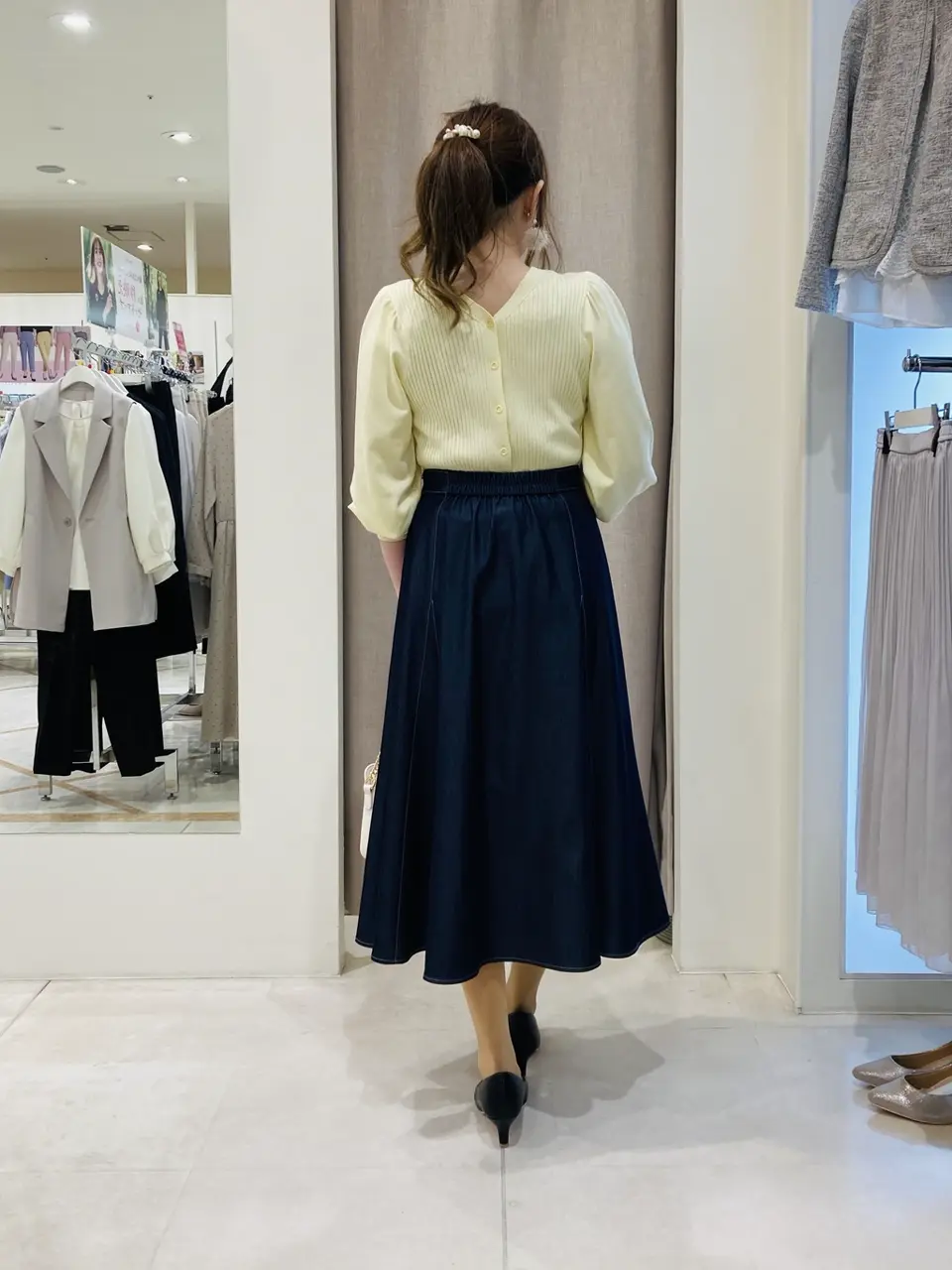 ANY SIS 川根　彩 コーディネート画像