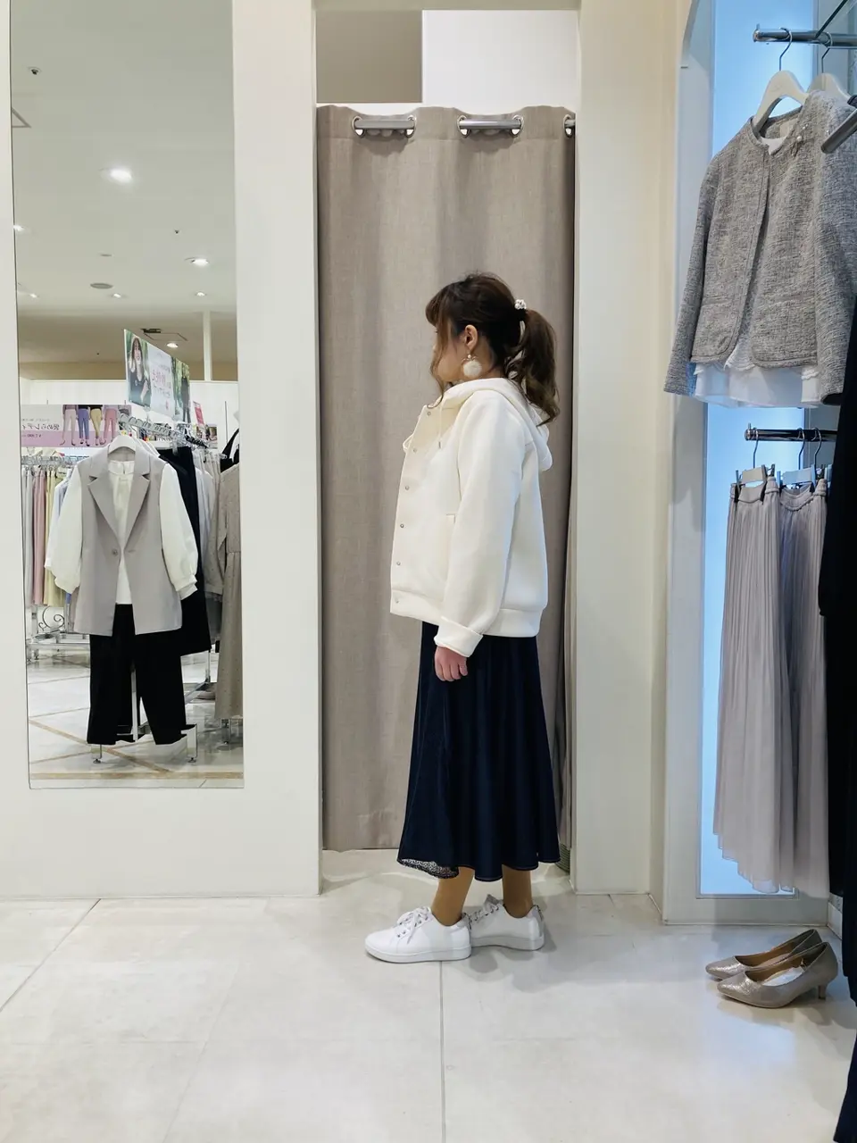 ANY SIS 川根　彩 コーディネート画像