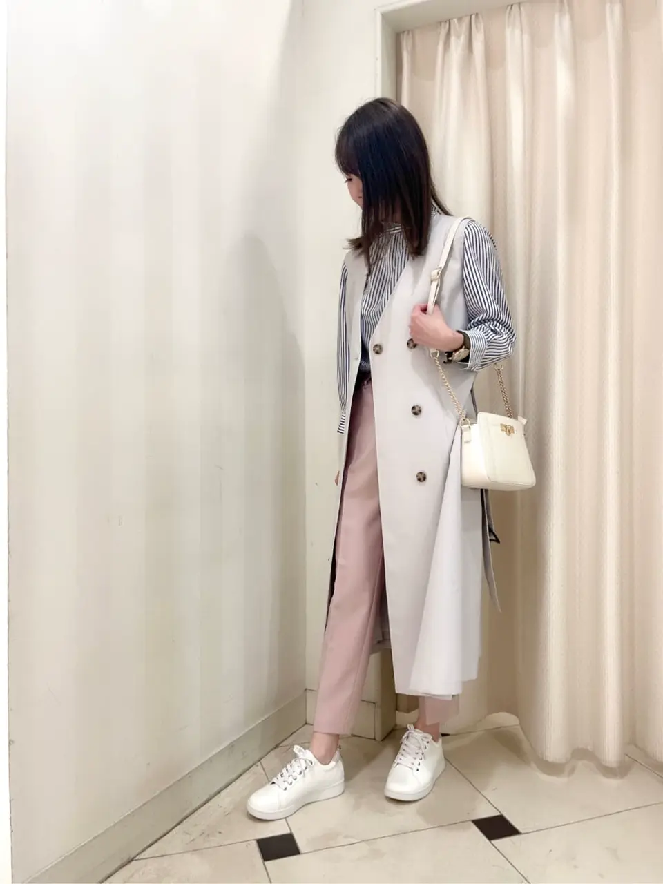 ANY SIS 金井 コーディネート画像