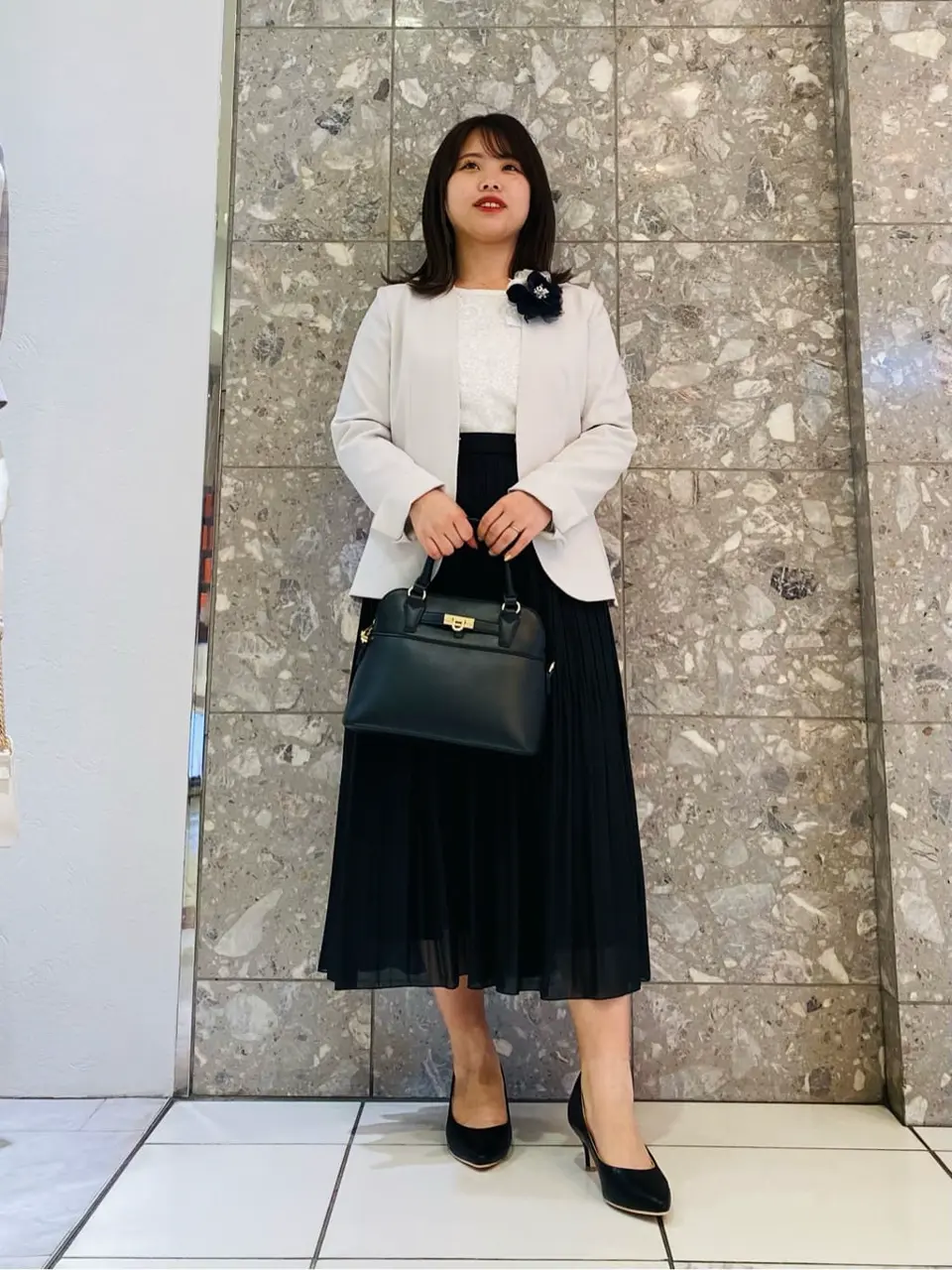 ANY SIS スタッフ コーディネート画像