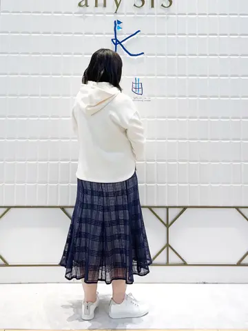 ANY SIS 西田 コーディネート画像