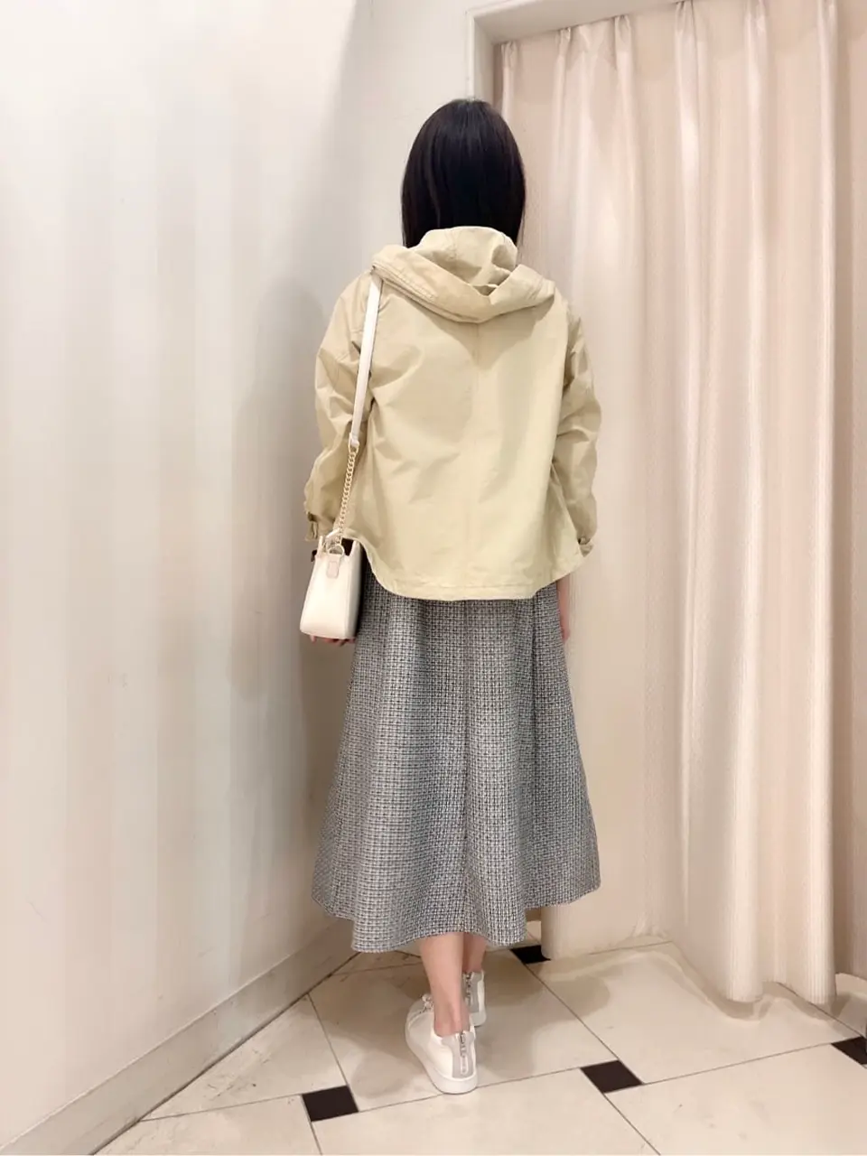 ANY SIS 金井 コーディネート画像