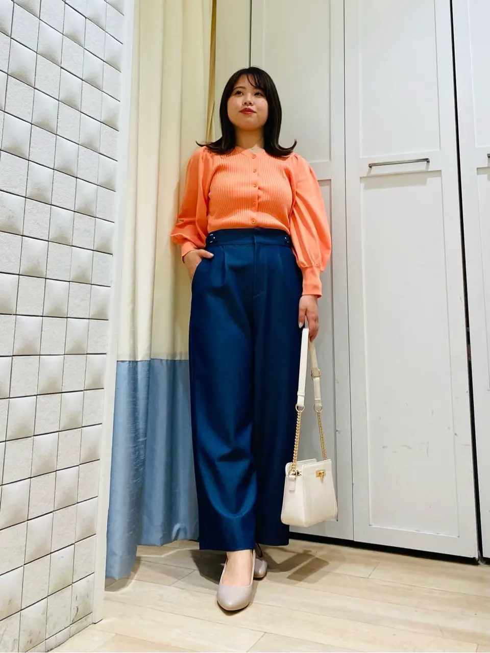 ANY SIS スタッフ コーディネート画像