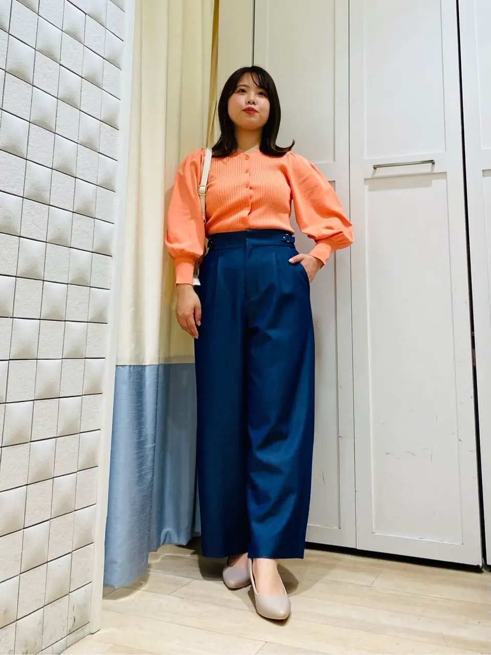 ANY SIS スタッフ コーディネート画像