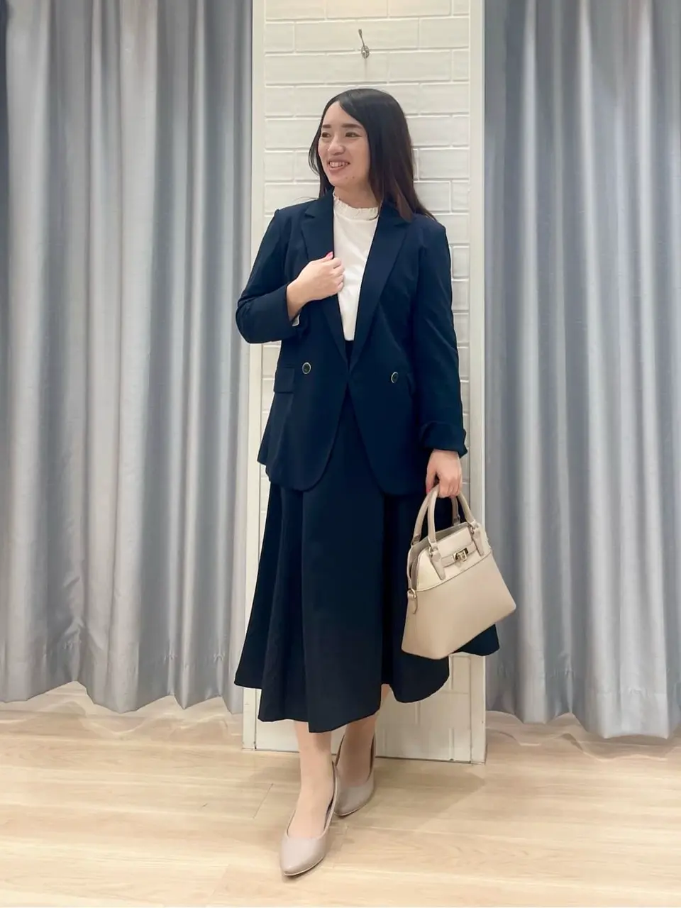 ANY SIS 丸岡 コーディネート画像