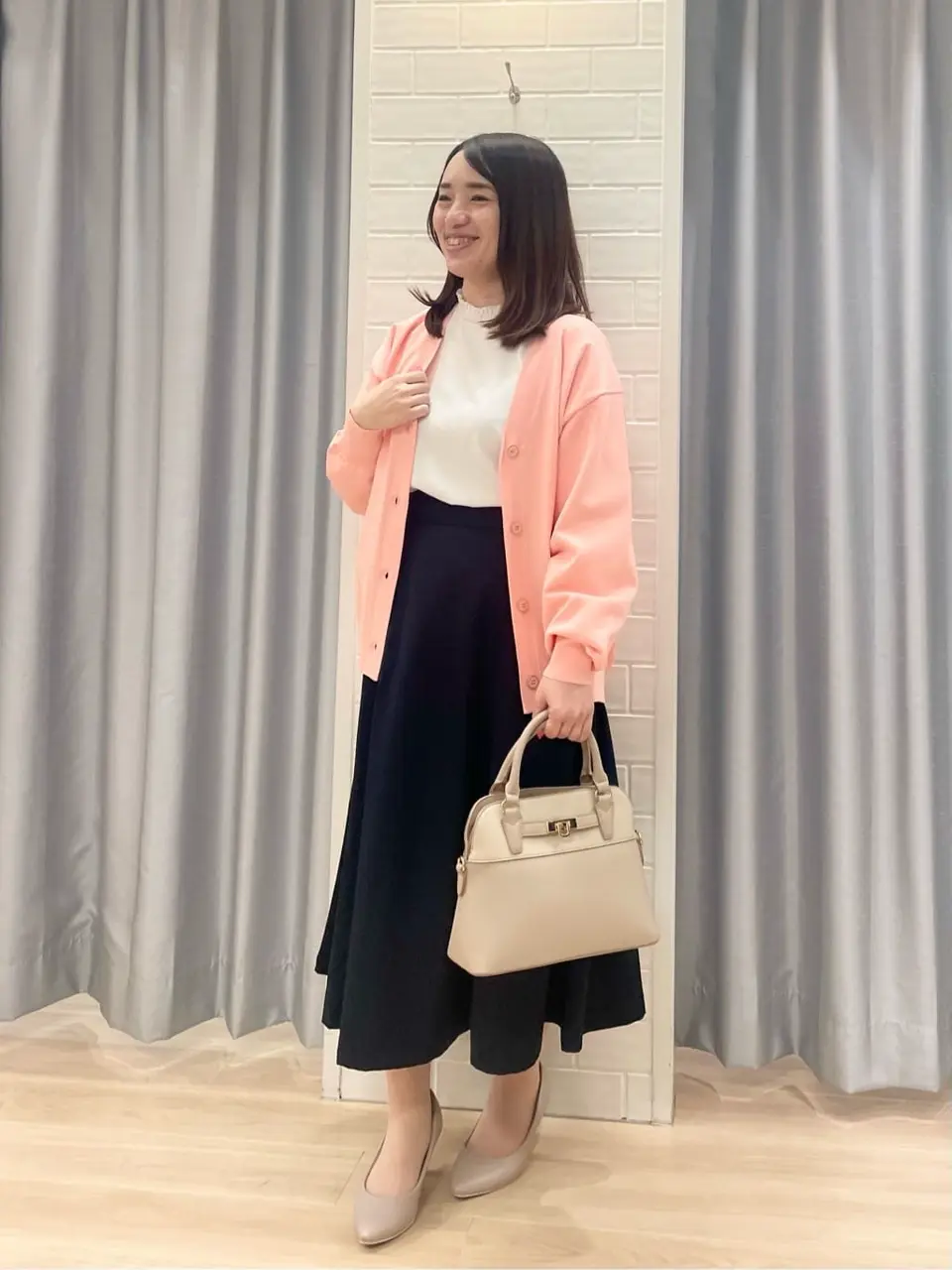 ANY SIS 丸岡 コーディネート画像