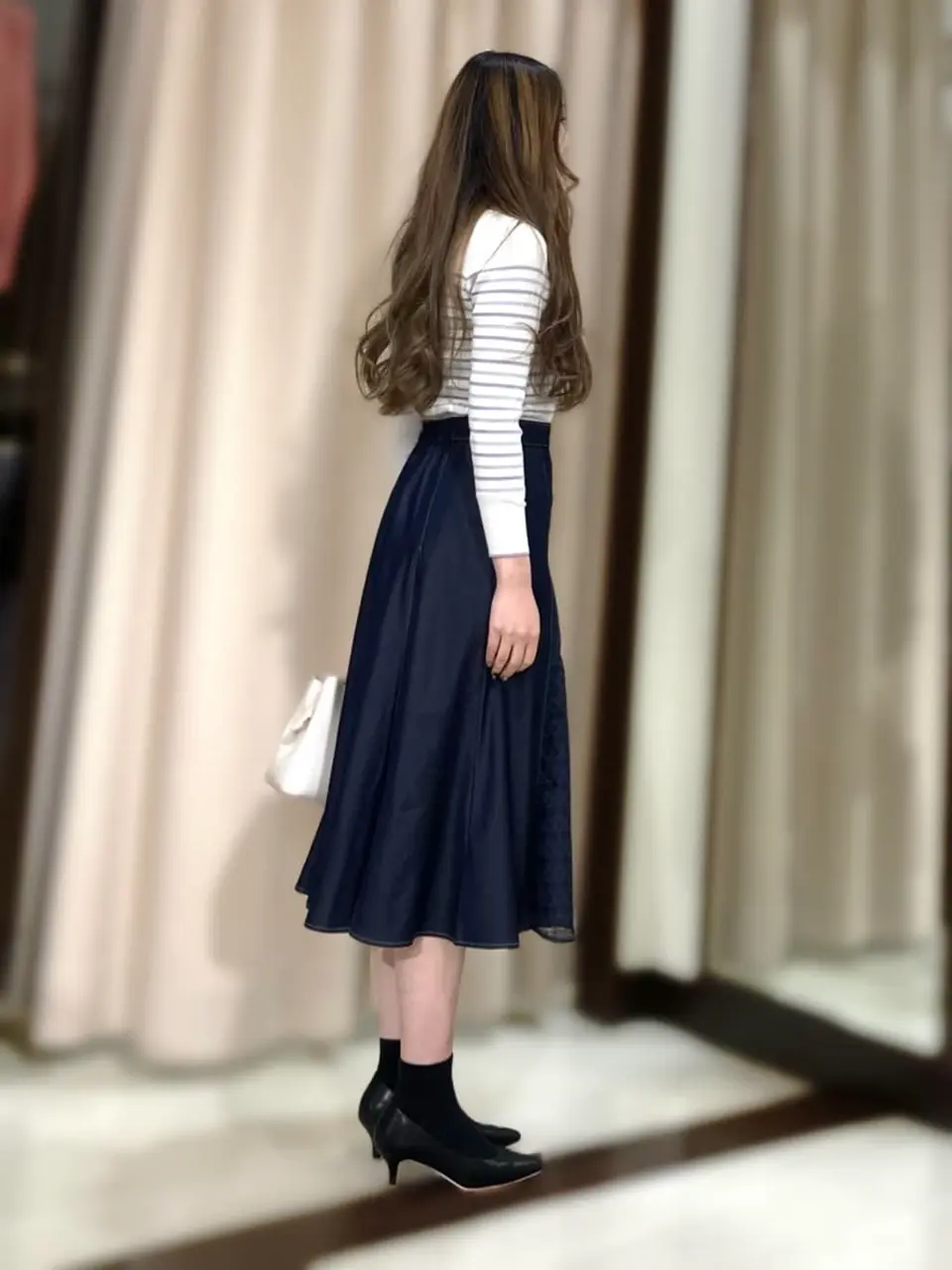 ANY SIS STAFF コーディネート画像