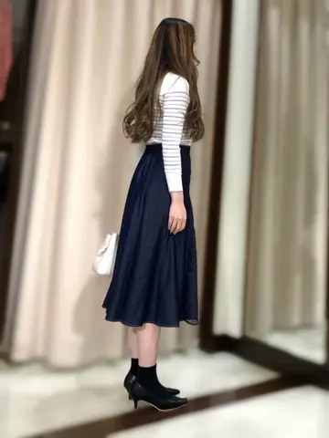 ANY SIS STAFF コーディネート画像