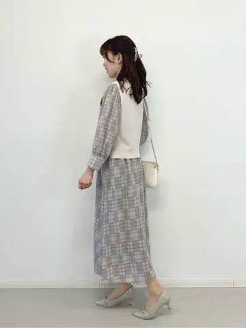 ANY SIS みぃ コーディネート画像