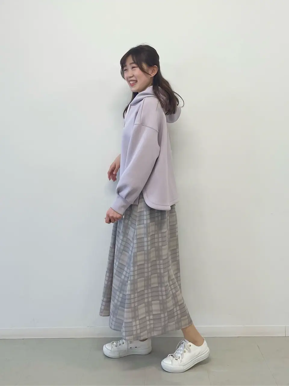 ANY SIS みぃ コーディネート画像