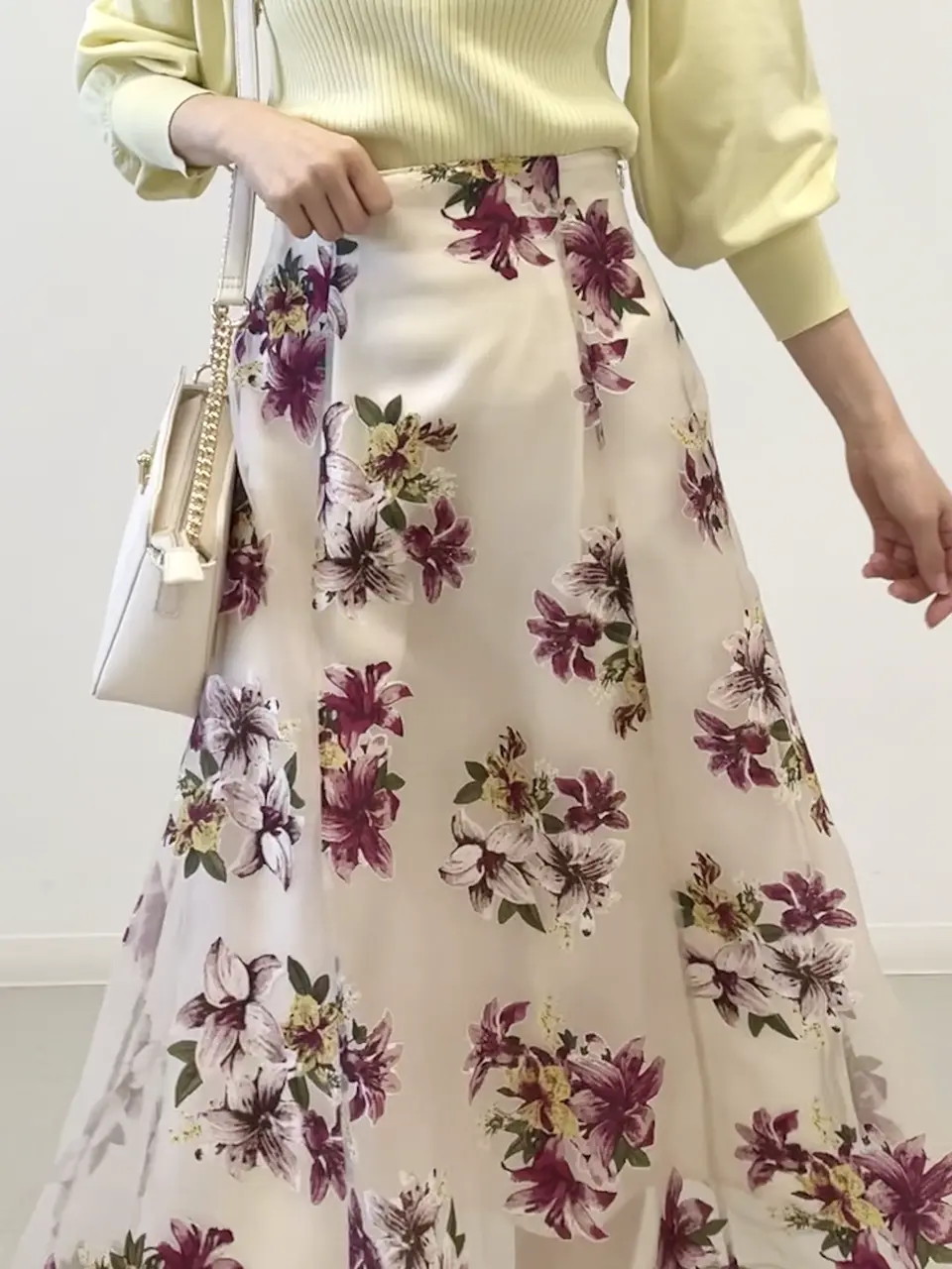 ANY SIS みぃ コーディネート画像