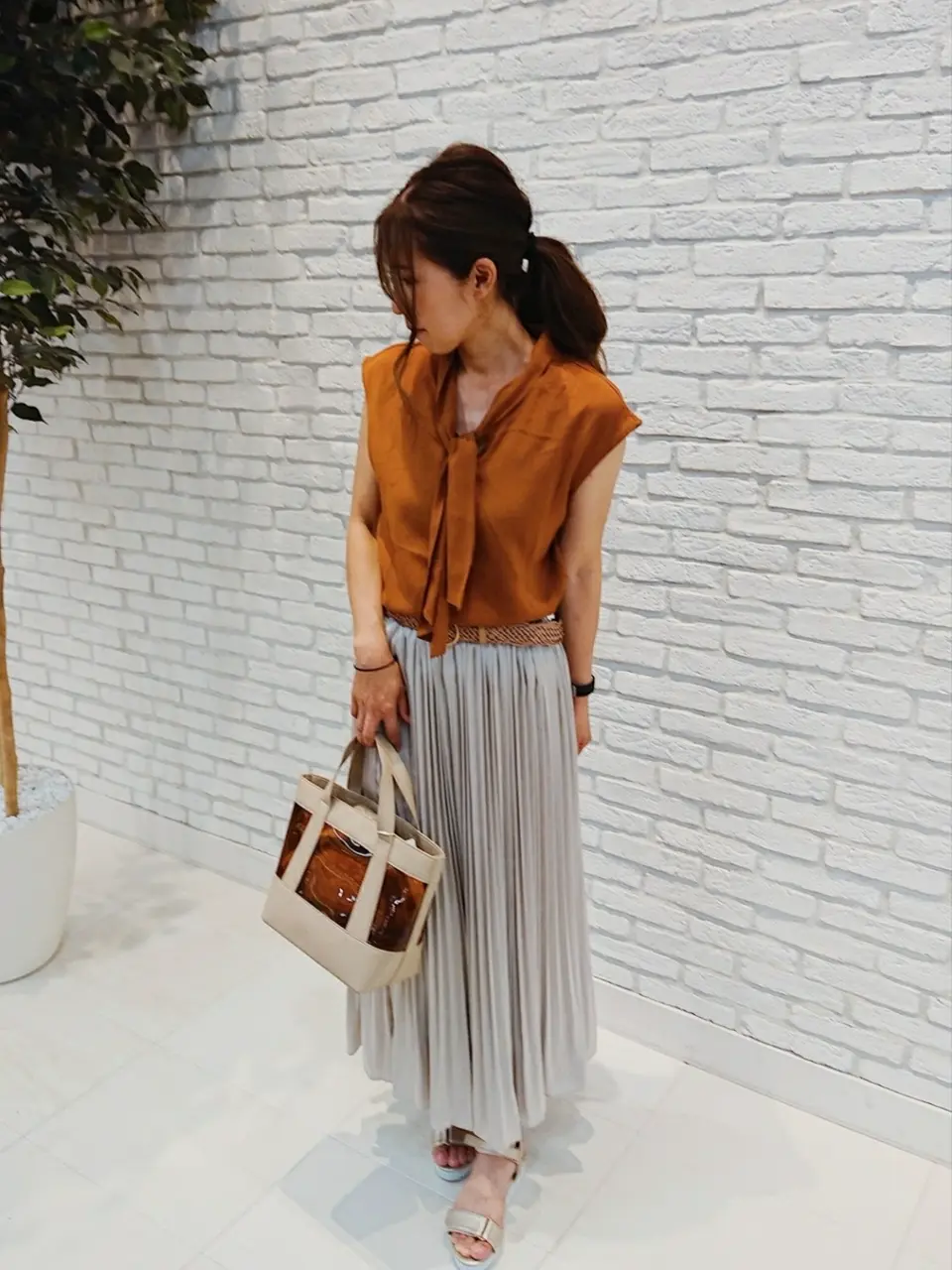 ANY SIS 東海林 コーディネート画像