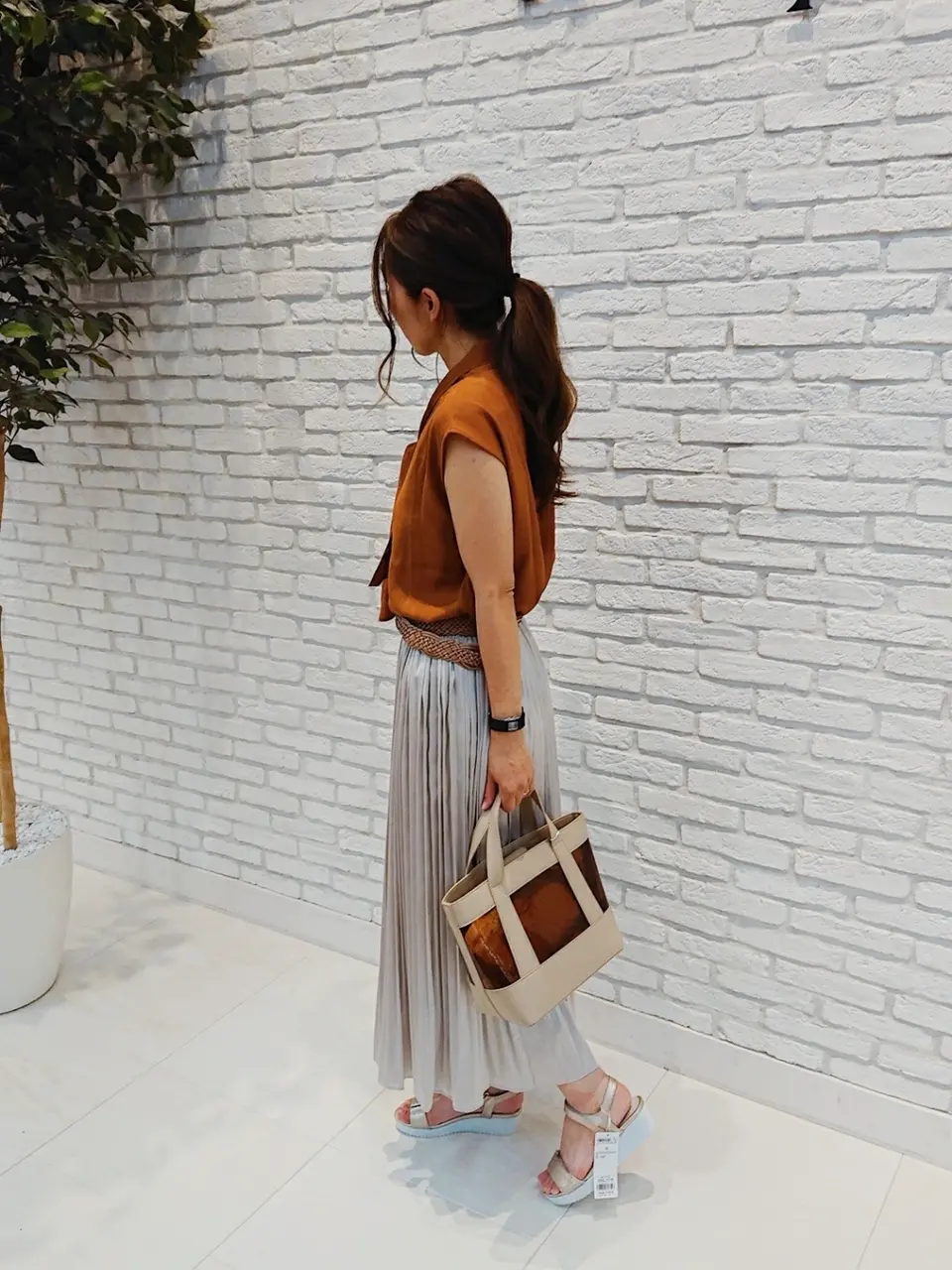 ANY SIS 東海林 コーディネート画像