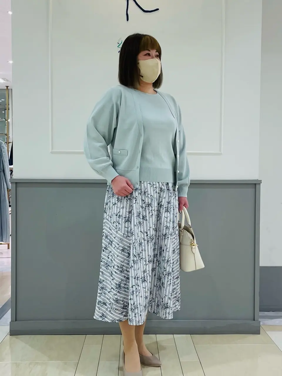 ANY SIS 堀部 コーディネート画像