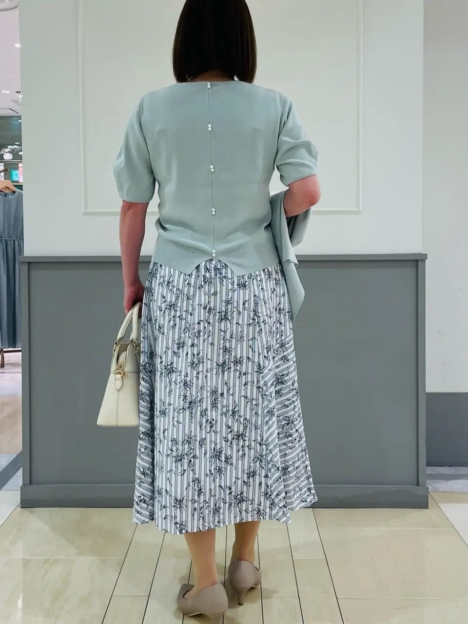 ANY SIS 堀部 コーディネート画像