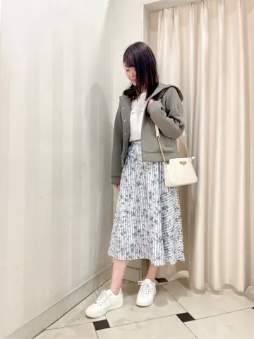 ANY SIS 金井 コーディネート画像