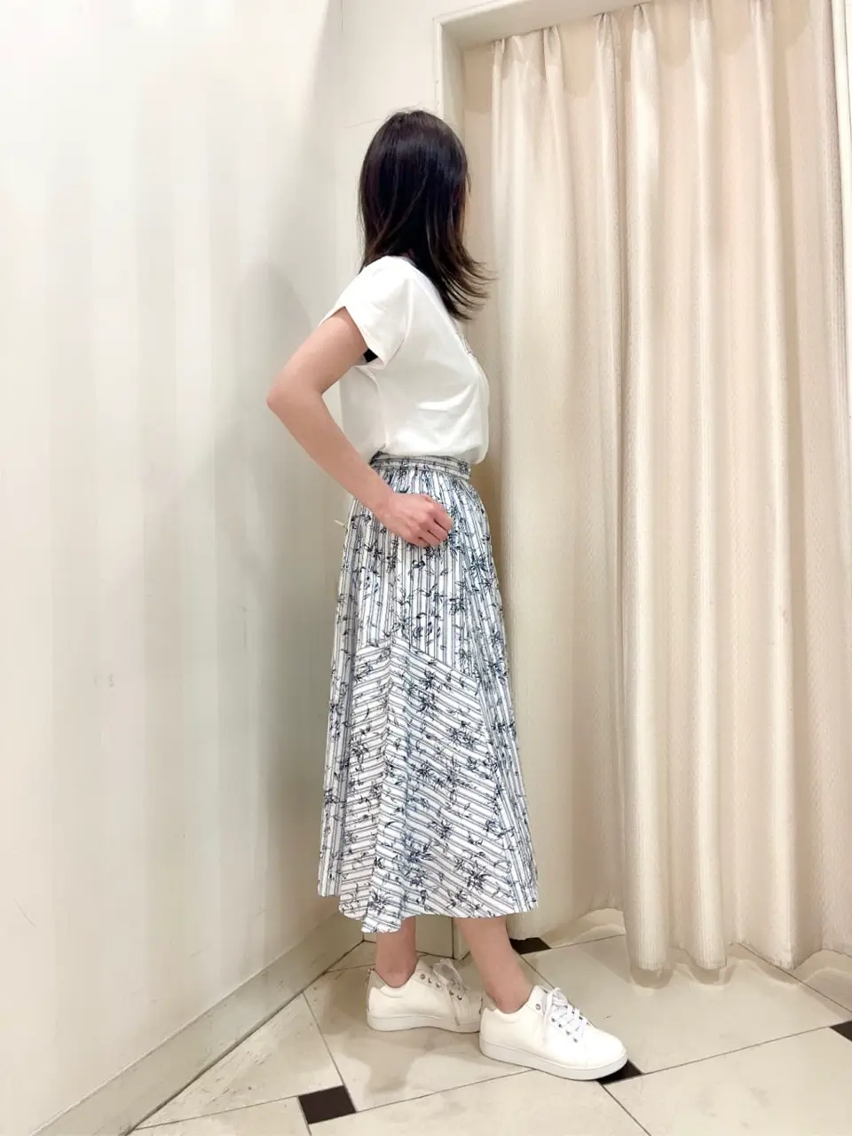 ANY SIS 金井 コーディネート画像